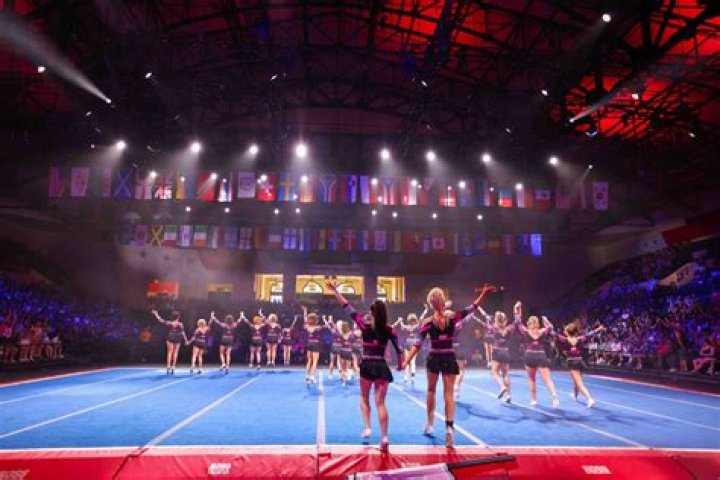 Carolyn Radnor’s Cheerleading Prowess Sparks Viral Sensation - SarkariResult