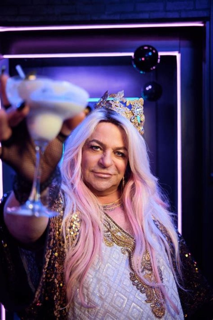 Cosmo Lombino: The Queen of Melrose and Her Unforgettable Style Journey