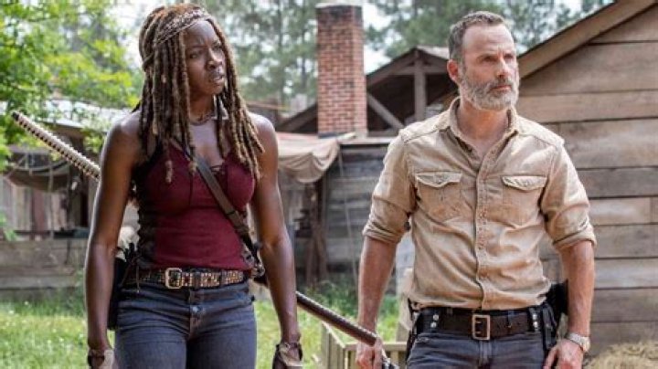 Does ‘The Walking Dead’ Robert Kirkman Have Any Possibility Of Divorce With Wife? Also, his Married Life & Kid!