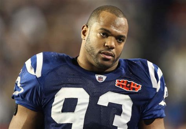 Dwight Freeney