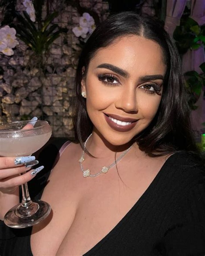 Jessenia Rebecca: Unpacking the Digital Star Making Waves