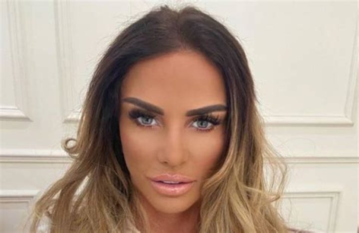 Katie Price Height, Weight, Measurements, Bra Size, Shoe Size
