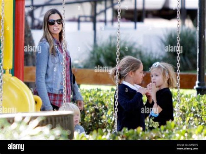 Mira Sorvino Married, Children, Movies, TV Shows, #MeToo, Wiki, Bio