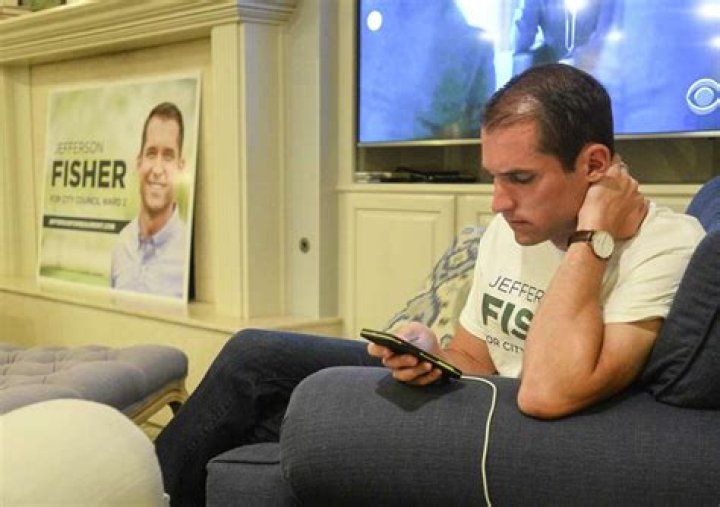 Ray Fisher Net Worth: Details About Movies, Height, Insta, Age, Twitter - SarkariResult