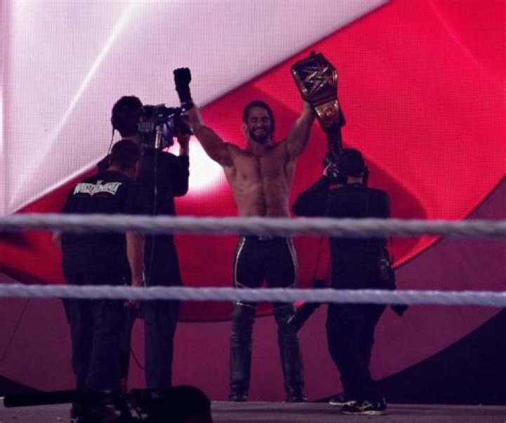 Seth Rollins’ Bio, Height, Weight, Measurements, Dating History, Net Worth & More