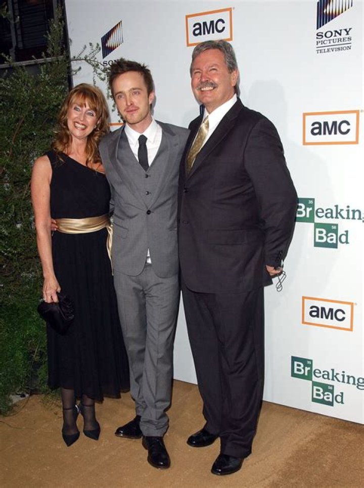 Who are Aaron Paul Parents, Meet Robert Sturtevant and Darla Sturtevant -Latest News